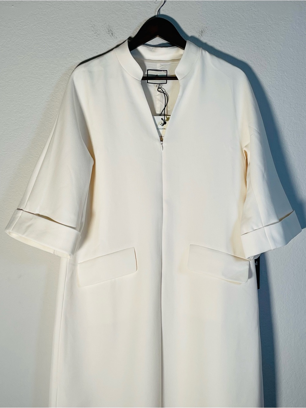 Tuckernuck NWT Carolina Maxi Dress Size Medium in Ivory Crepe - Picture 8 of 16